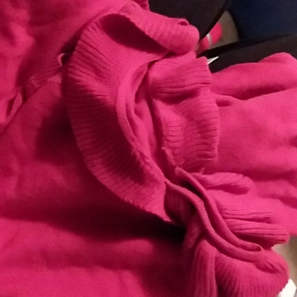 M Michael Kors cold shoulder top L red nwt - Picture 5 of 6